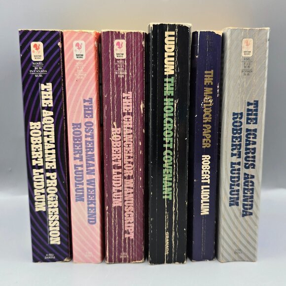 Robert Ludlum Thrilling action Mystery Paperback Books (Set of 6) - Picture 1 of 15